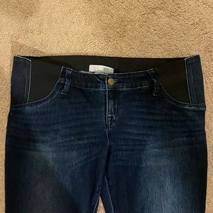 Maternity jeans size 10